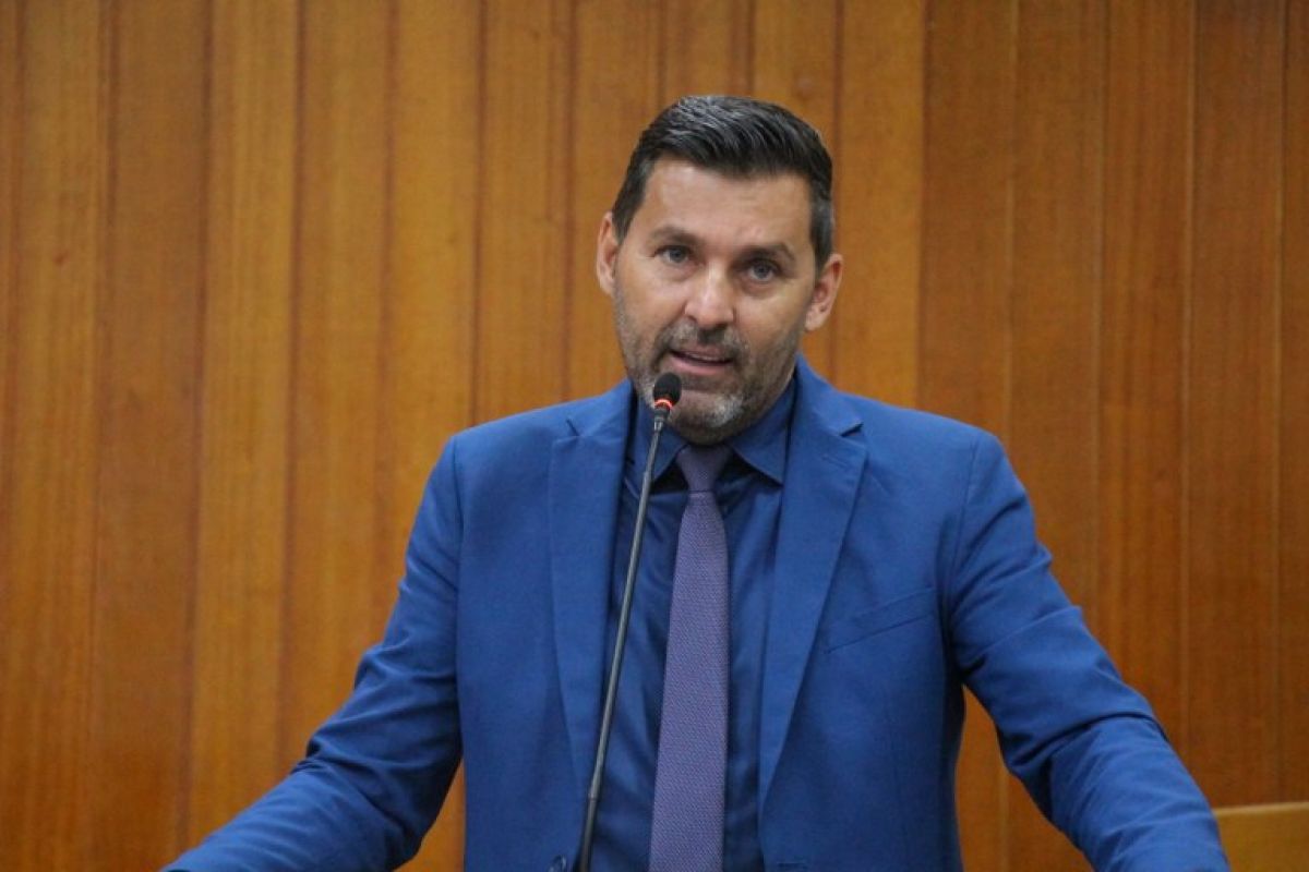 Novandir quer restringir horário de funcionamento de distribuidoras
