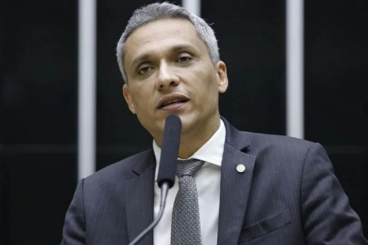 Após operação da PF, Gayer remove 50 vídeos com ataques ao STF e a Moraes