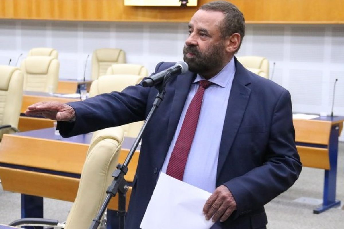 Paulo Magalhães atua pela não-aprovação de empréstimo a Rogério Cruz em ano eleitoral