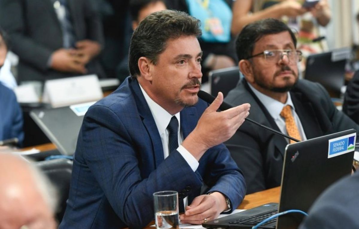 Consultor de Wilder Morais afirma que apoio de prefeitos atrapalha candidatos ao governo