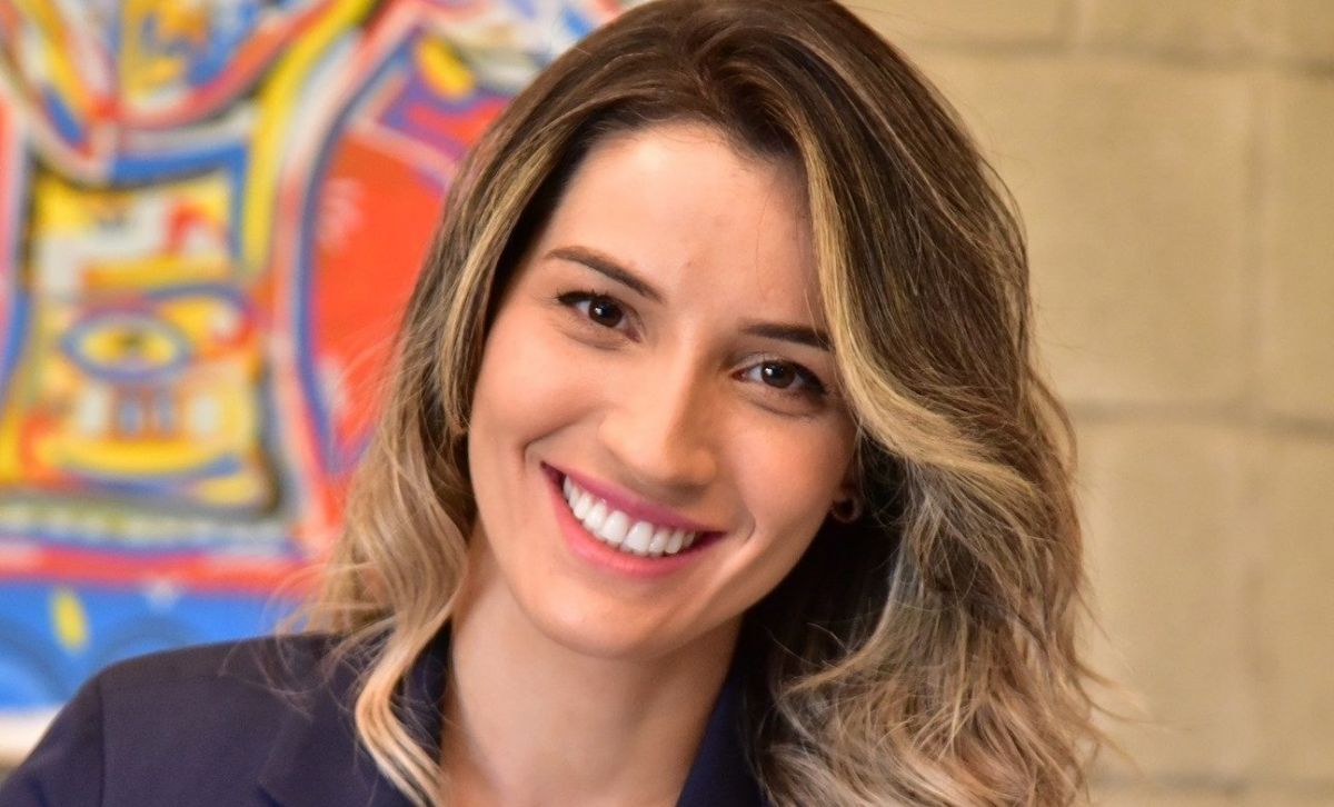 Ex-primeira-dama de Aparecida deixa secretaria e mira eleições de 2026