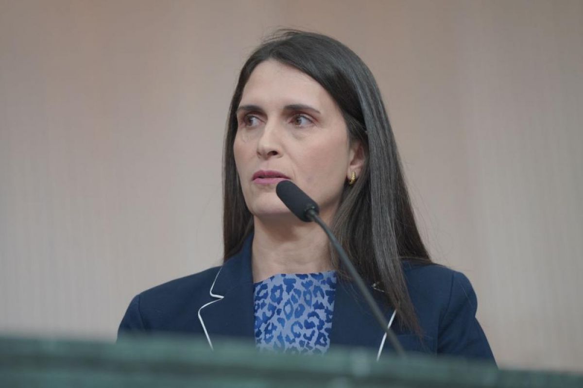 Justiça Eleitoral mantém mandato de Vivian Naves