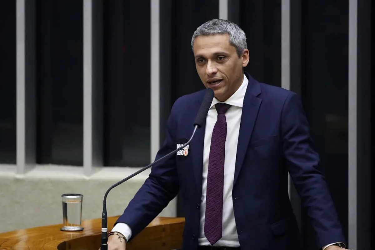Faz um ano que investigação contra Gustavo Gayer foi aberta na PF