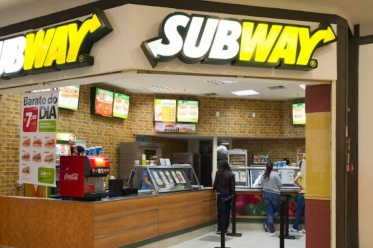 Franquia da Subway é condenada por exigir teste de gravidez de funcionária de 17 anos