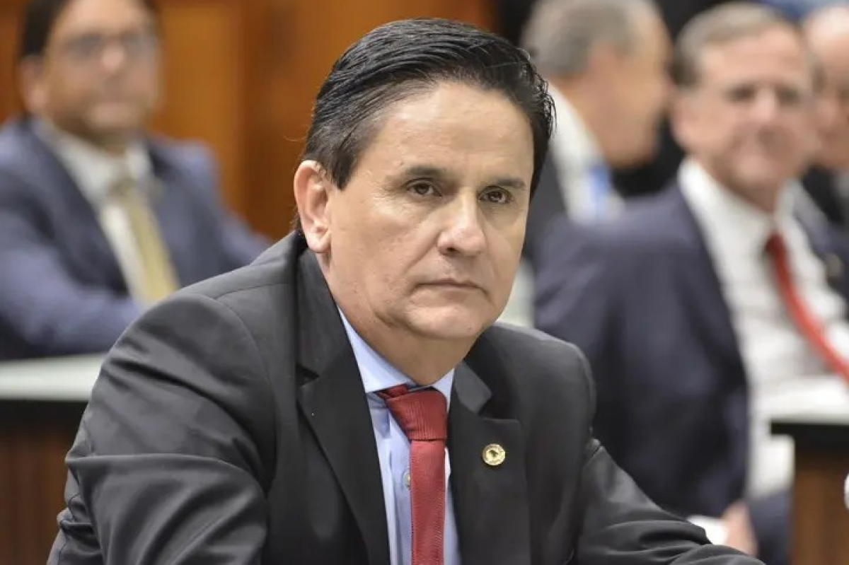 Rubens Marques decide permanecer na Assembleia e frustra suplente