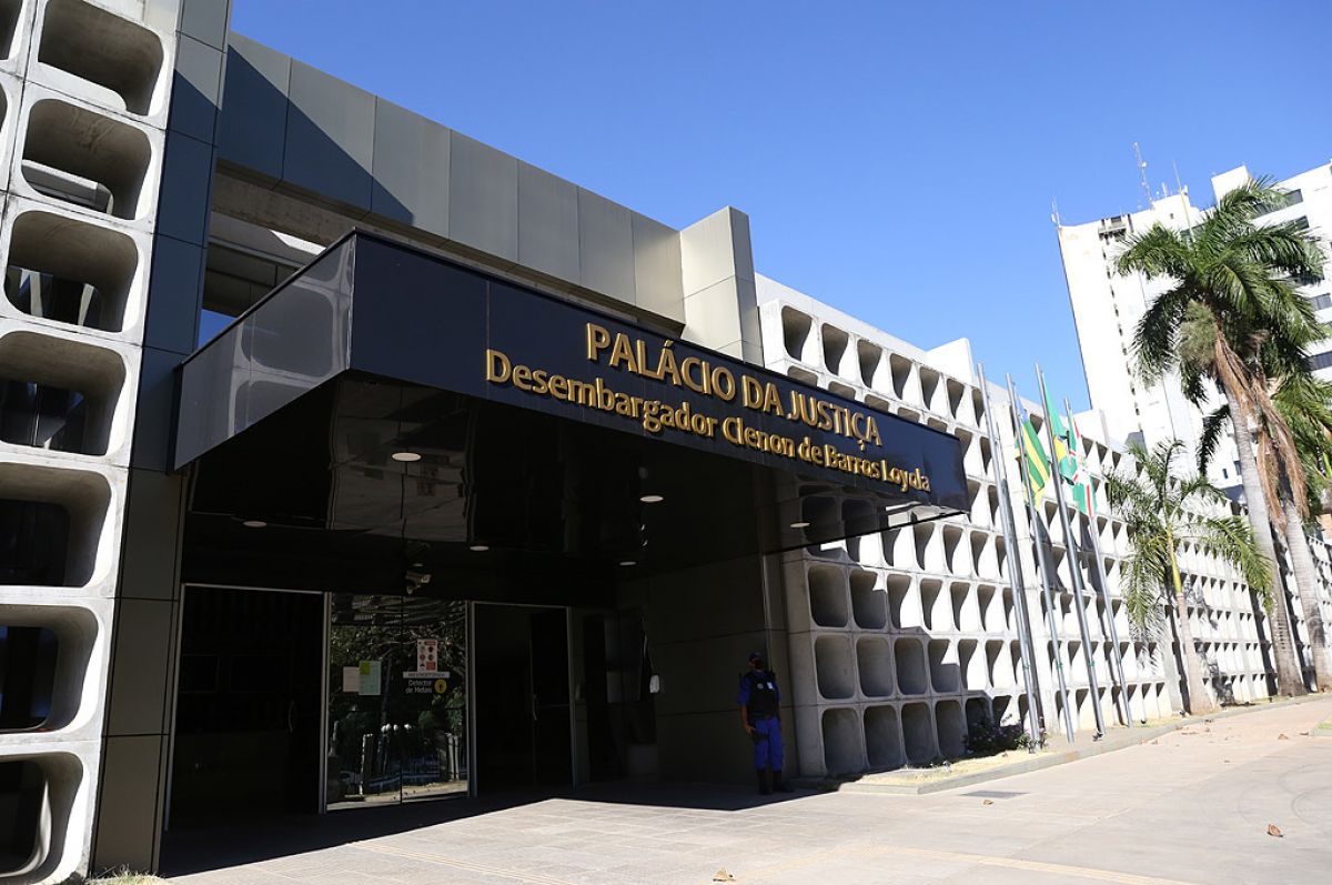 Tribunal de Justiça de Goiás pagou 468 salários acima de R$ 100 mil em 2025