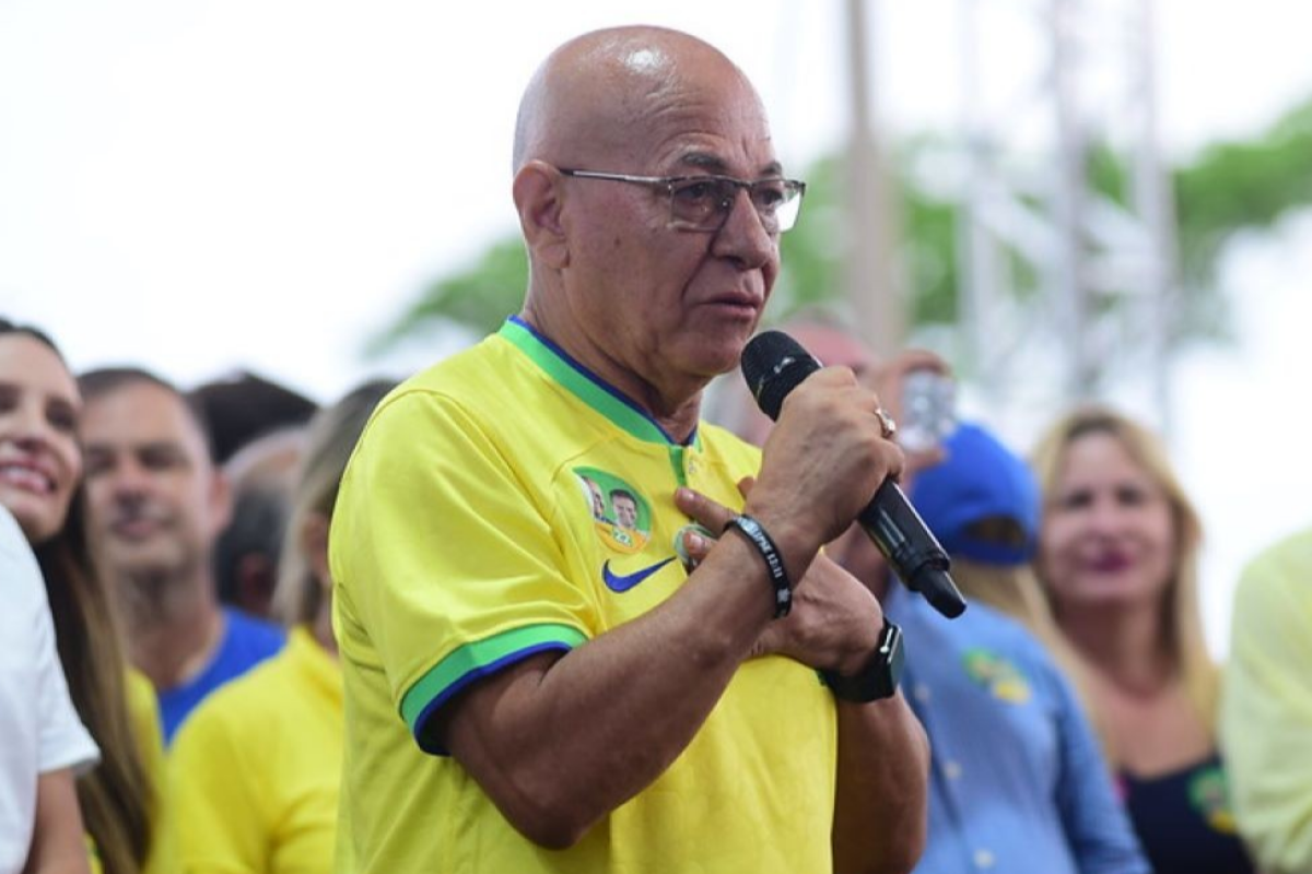 Quase cinco meses depois, presença de Professor Alcides no PL ainda é assunto não resolvido