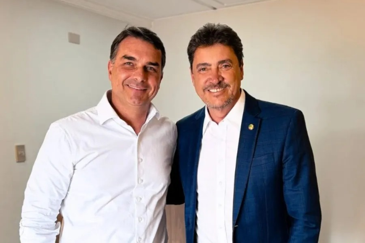 Análise do Jornal Opção: crise entre Flávio Bolsonaro e Vorcaro pode atingir projeto de Wilder em Goiás