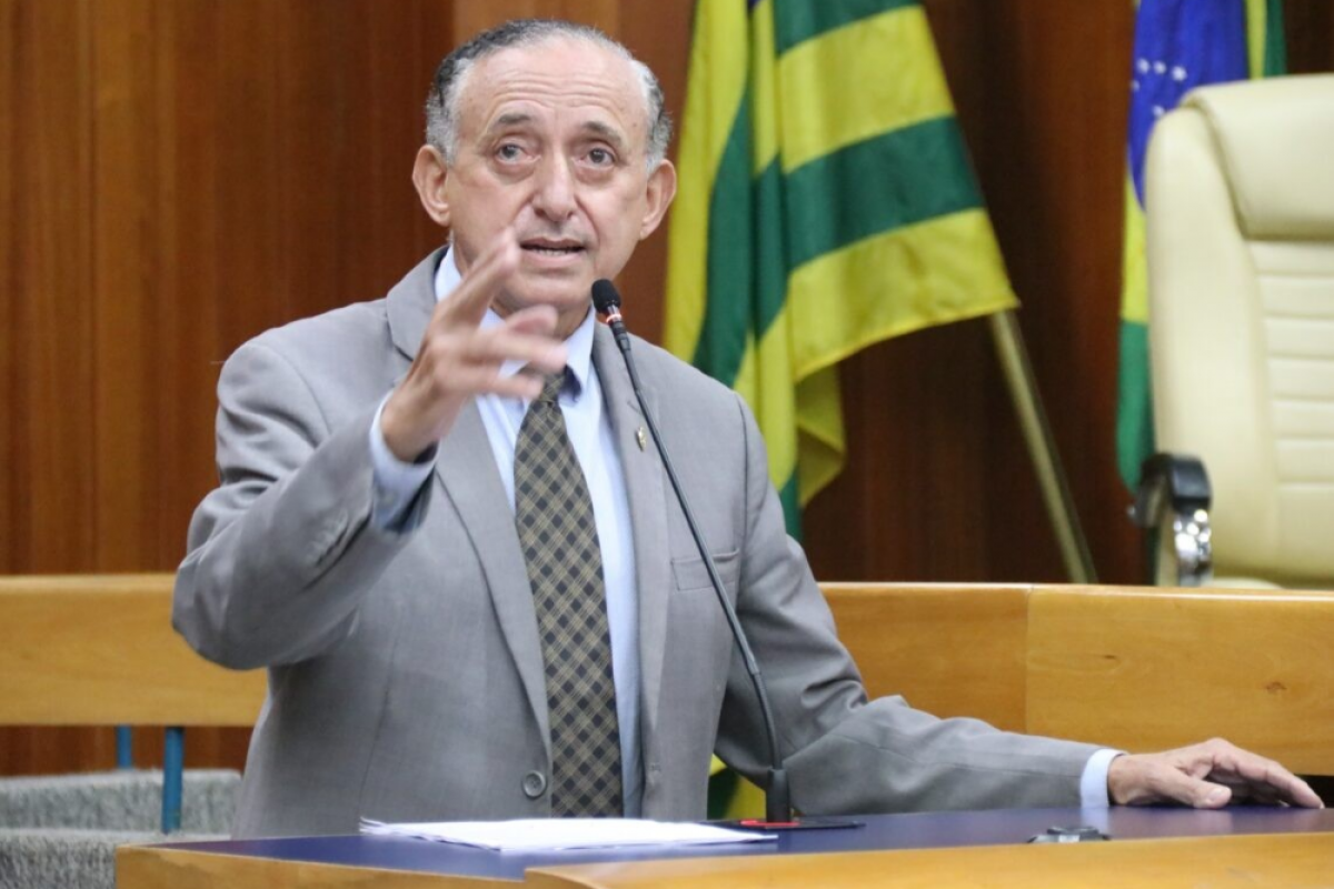 Anselmo diz que houve “troca de palavra” em discussão com Aava Santiago na Câmara de Goiânia