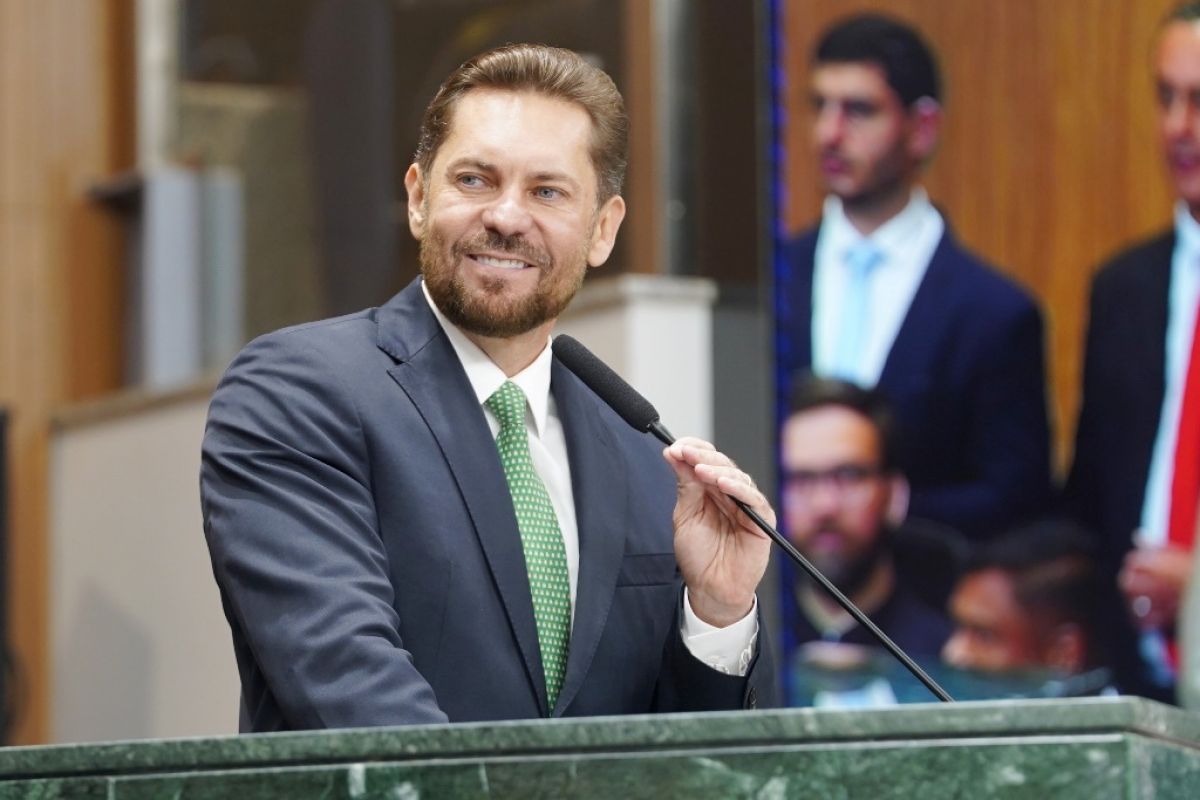 Sob comando Bruno Peixoto, Alego amplia privilégios em ano pré-eleitoral