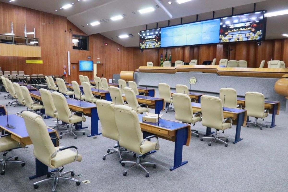 Câmara de Goiânia pode ter dança das cadeiras ainda essa semana