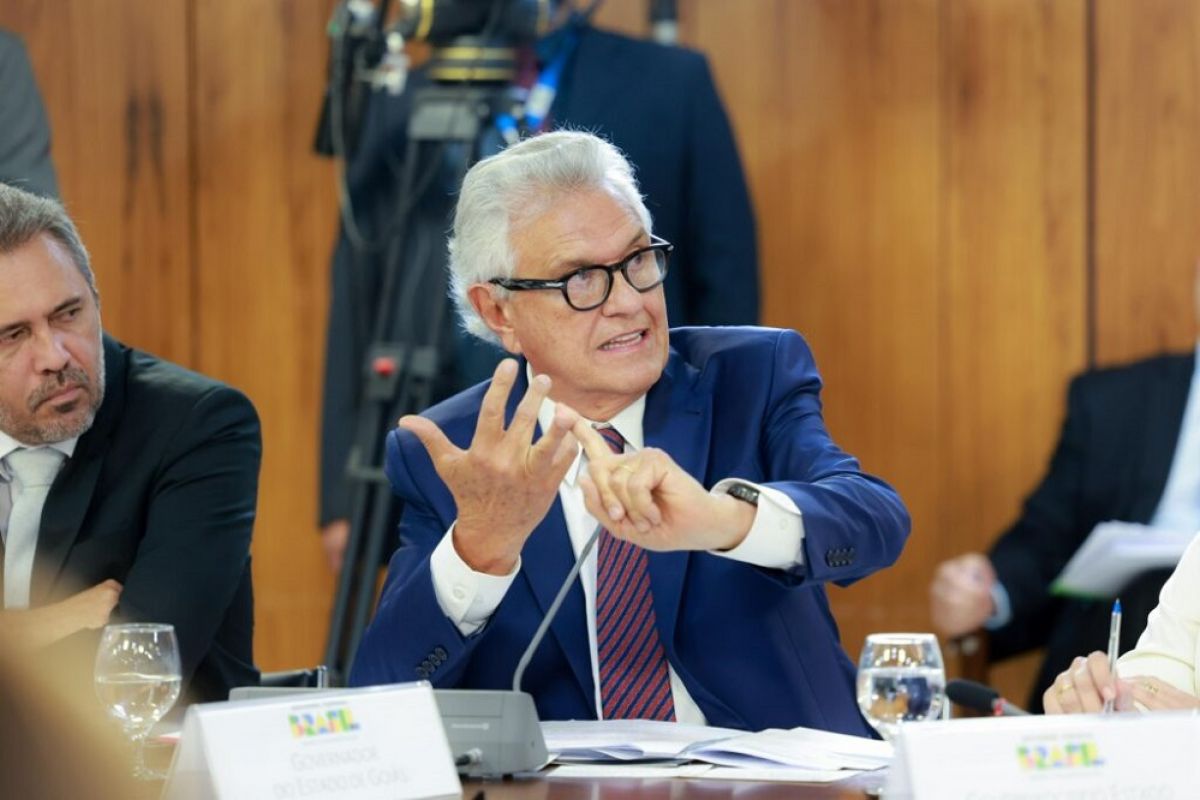 Ao acatar mudanças na PEC da Segurança, governo federal dá razão a Caiado