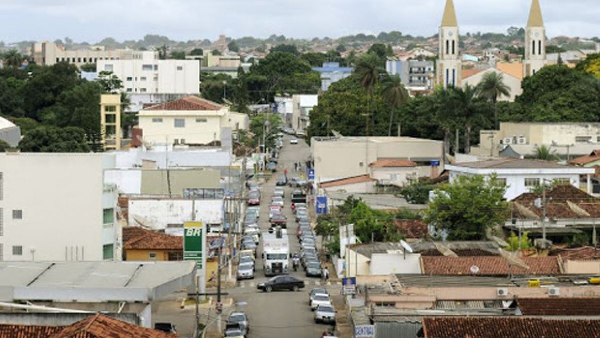 Justiça condena radialista e rádio de Formosa por ataques a religiões de matriz africana