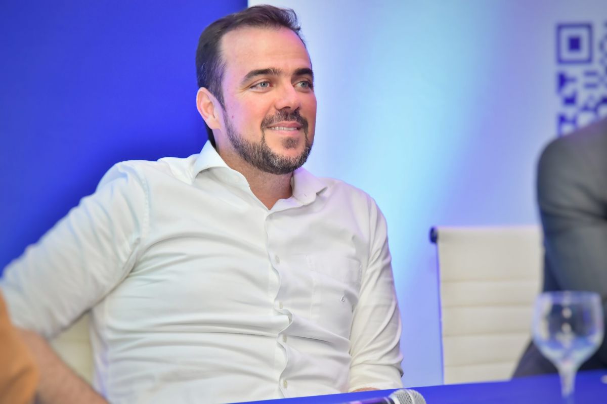 Sem garantia no PSD, Mendanha avalia saída do partido e novo rumo em 2026