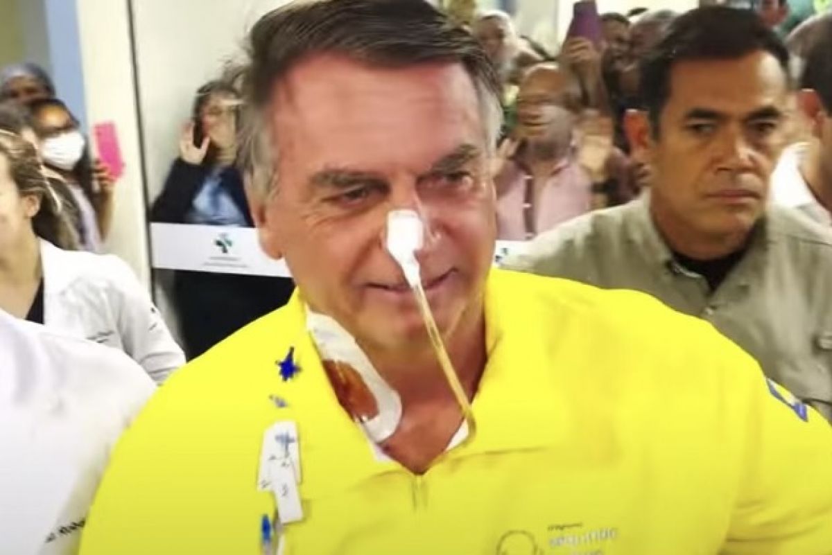 Bolsonaro passa por cirurgia em Brasília