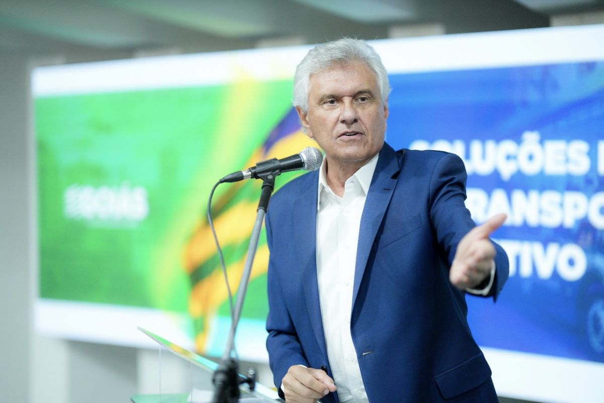 Ao anunciar investimento recorde para transporte coletivo, Caiado lembra descaso dos governos tucanos