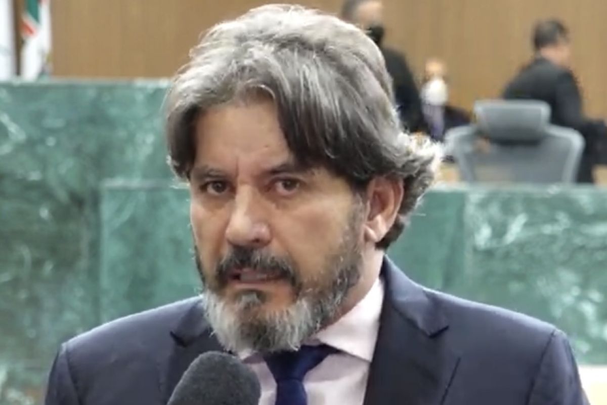 Em lançamento do ano legislativo, Clécio Alves se lança ao Senado em 2026 