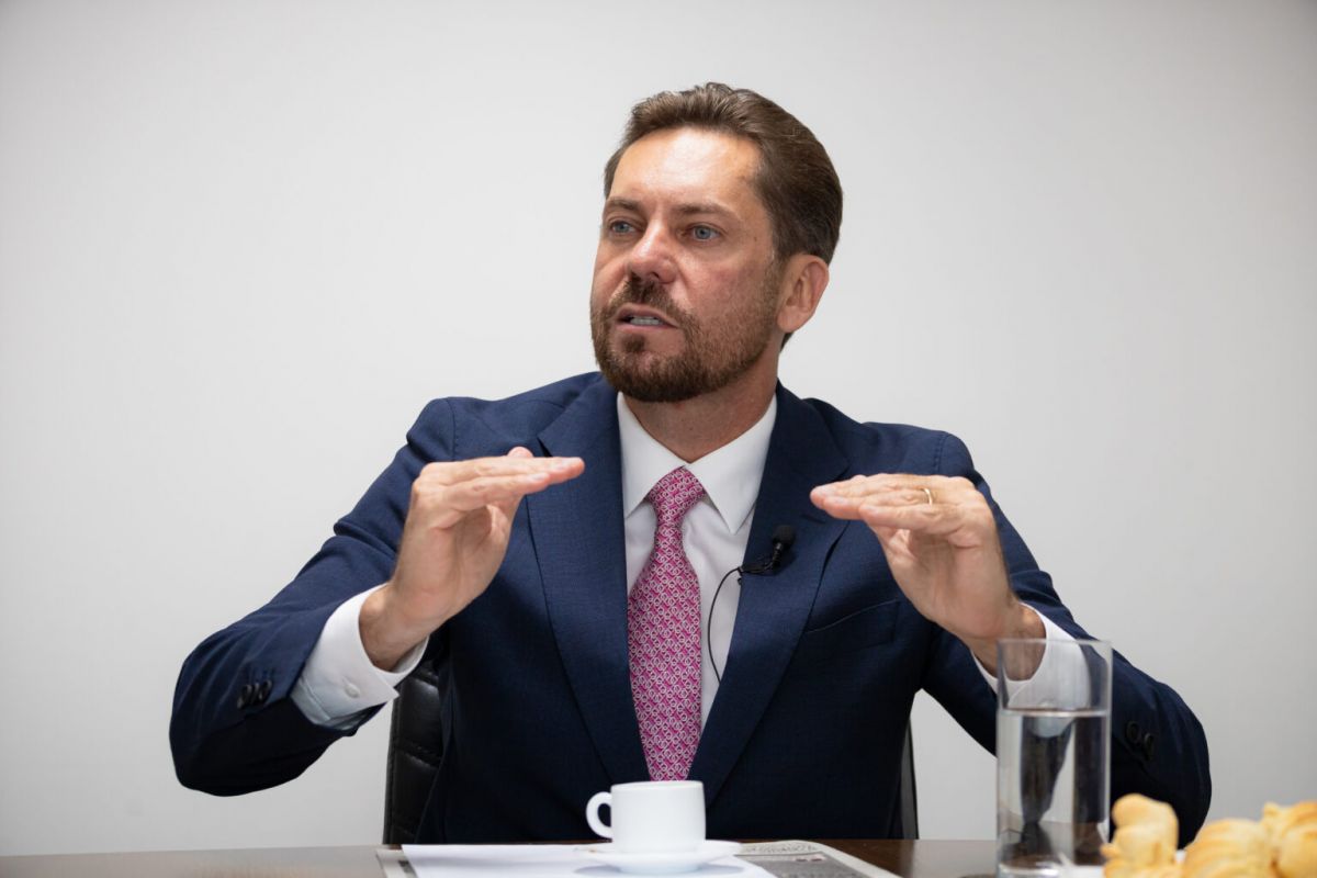 Sob comando de Bruno Peixoto, Assembleia caminha para novo recorde de títulos de cidadania