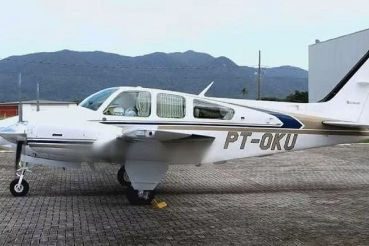 Avião cedido à Alego realizou 16 voos para deputados em 2024