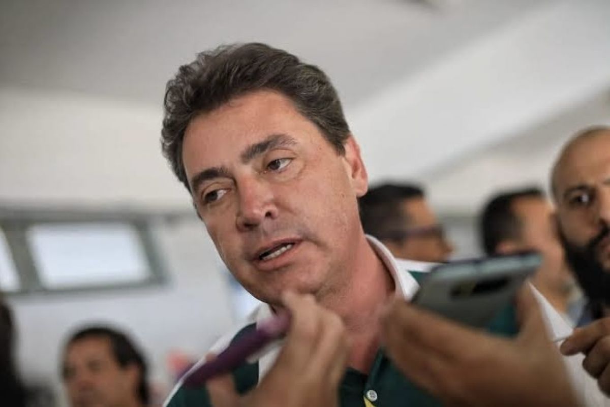 Wilder Morais lidera gastos e torra R$ 165 mil do dinheiro público no Senado