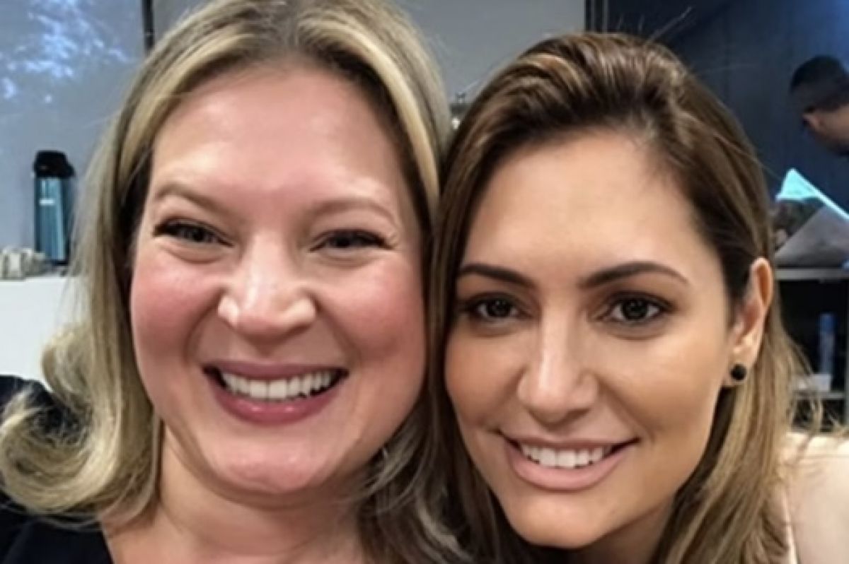 Joice Hasselmann chama Michelle Bolsonaro de “caloteira” e “fútil”