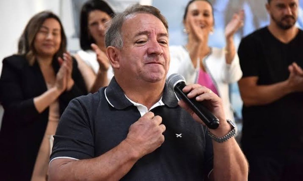 Vilmar Mariano deixou Aparecida com mais de R$ 425 milhões em dívidas