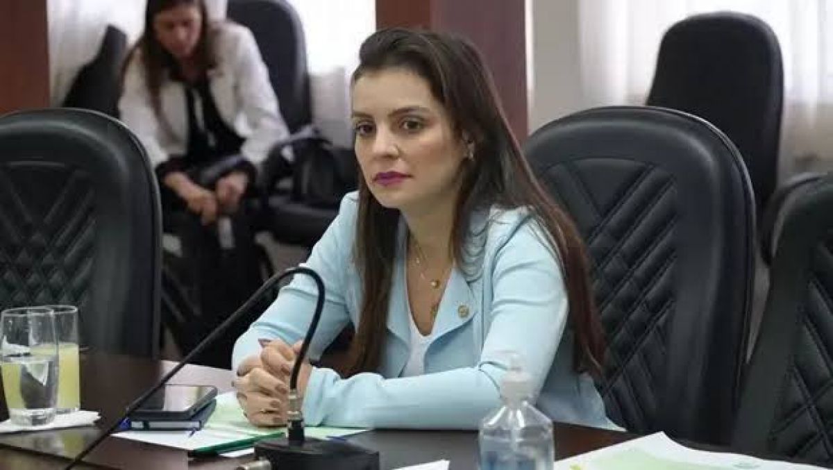 Jornal Opção sai em defesa de Marussa Boldrin após ataques na internet