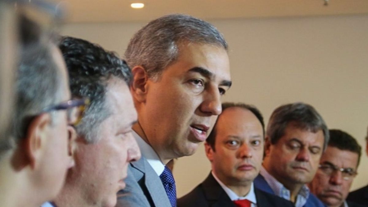 José Eliton discute permanência no PSB em meio a articulações com o PT