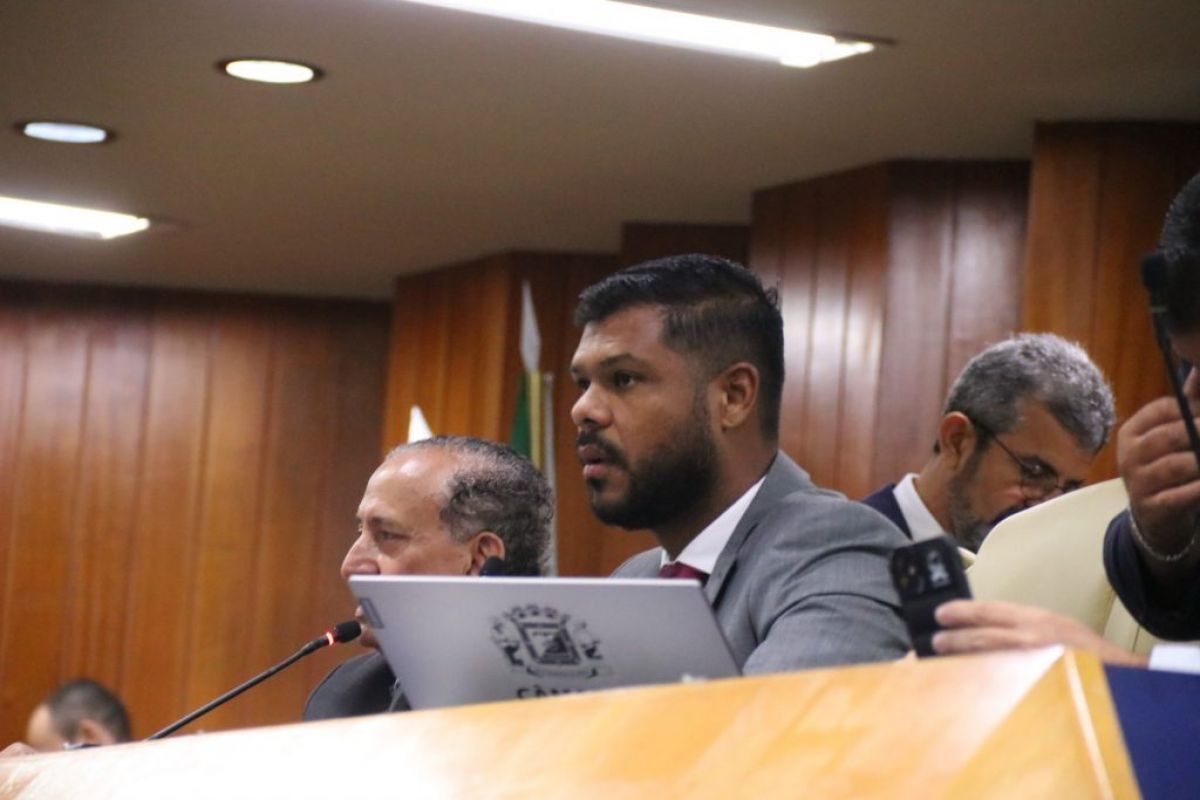 Câmara de Goiânia cria 25 novas honrarias em dois anos e banaliza reconhecimento público