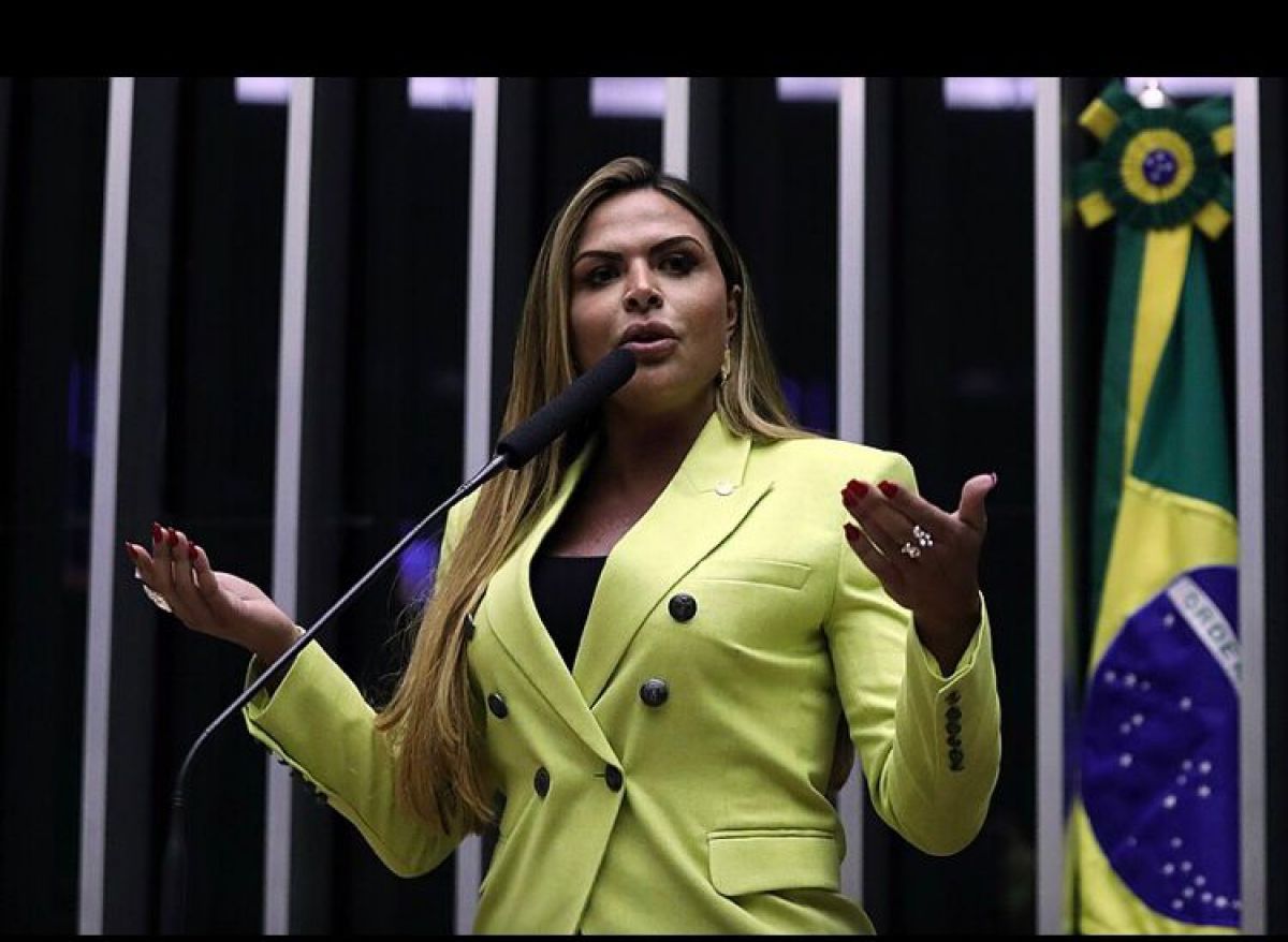 Escritório político de Silvye Alves, em Goiânia, é invadido
