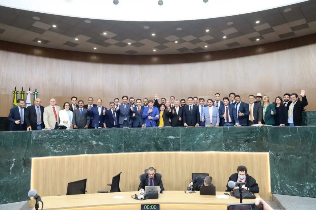 Deputados goianos querem reservar cadeiras nos Tribunais de Contas