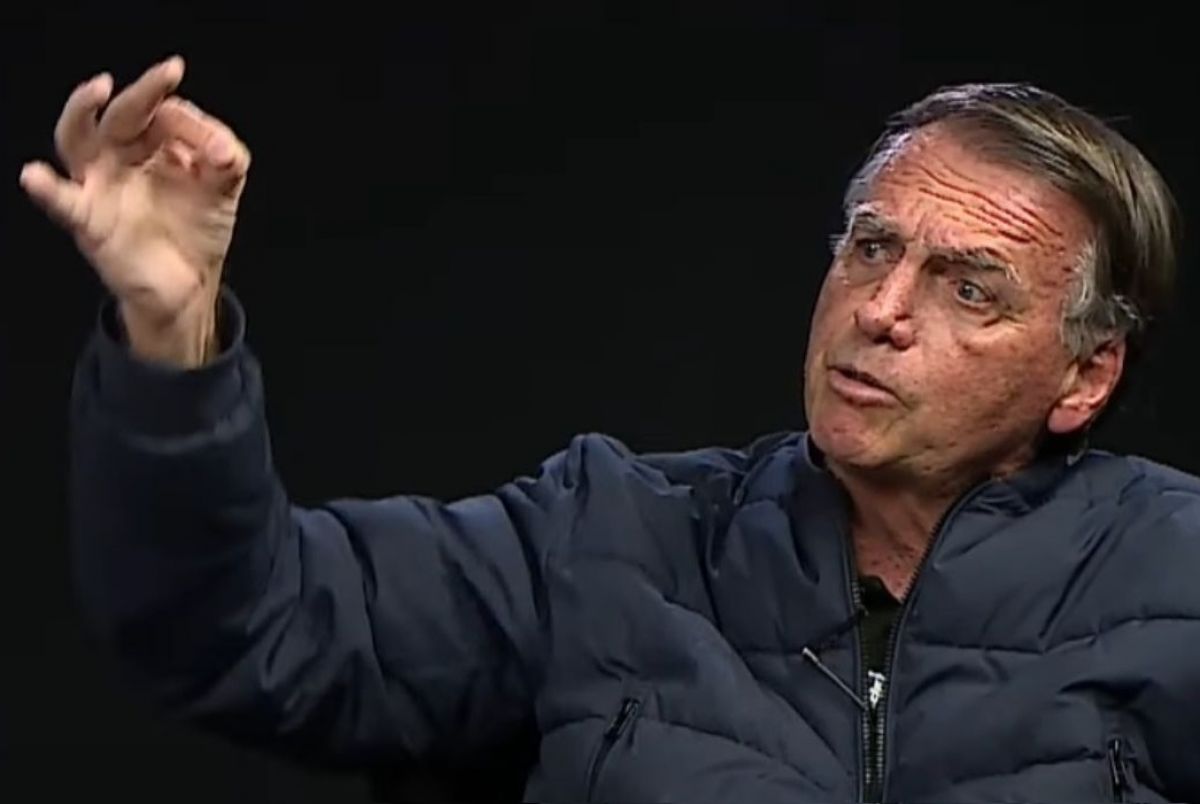 Entre ‘líder de golpe’ e ‘alvo de vingança’: julgamento de Bolsonaro entra em fase decisiva