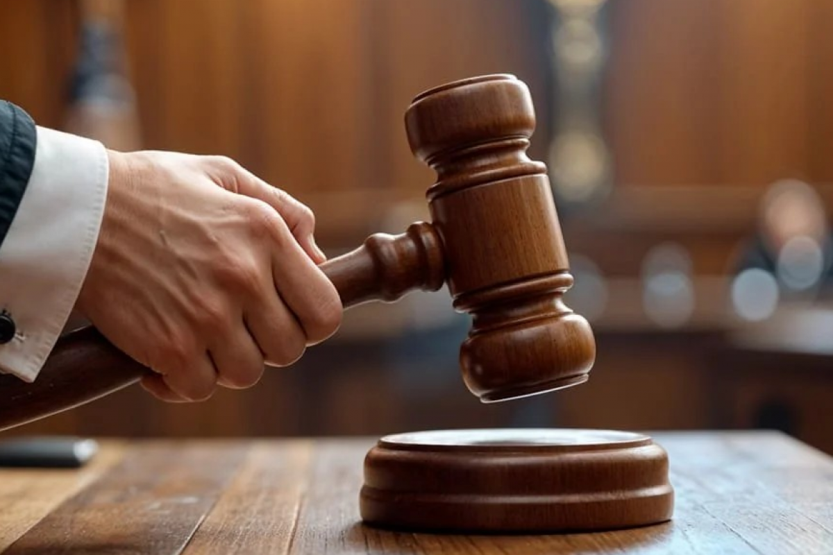 Herdeiro condenado por latrocínio do pai perde direito à herança em decisão judicial