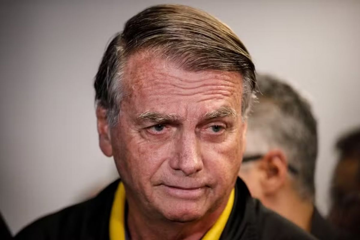 Bolsonaro e aliados têm até hoje para apresentar defesa ao STF