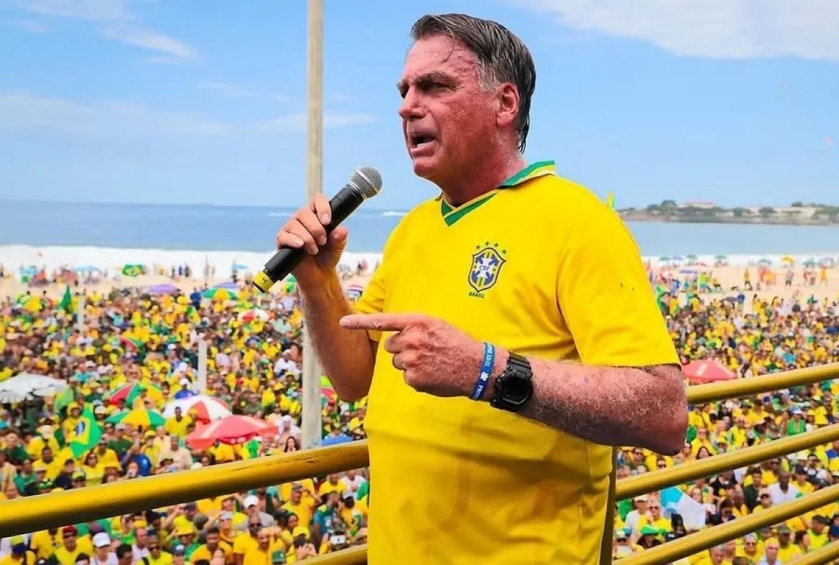 Com menos da metade do público de 2024, ato de Bolsonaro frustra expectativas