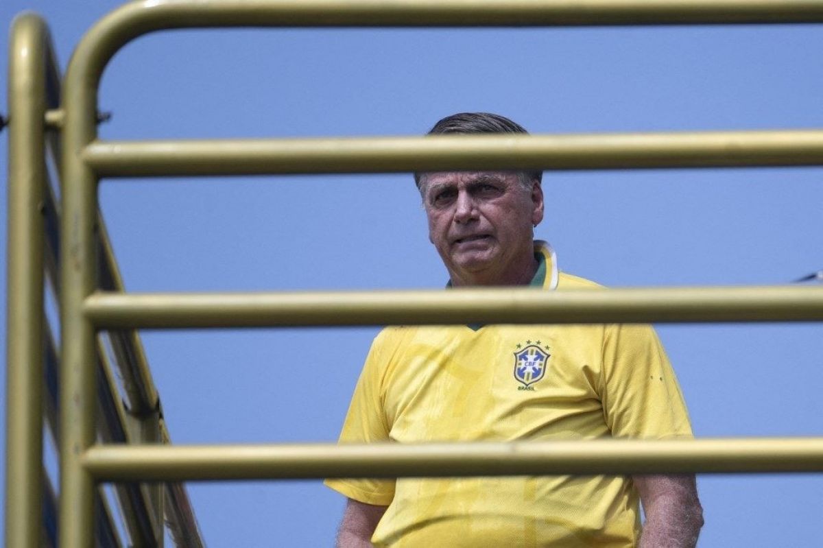 Bolsonaro entra em pânico com risco de prisão na Papuda, dizem aliados