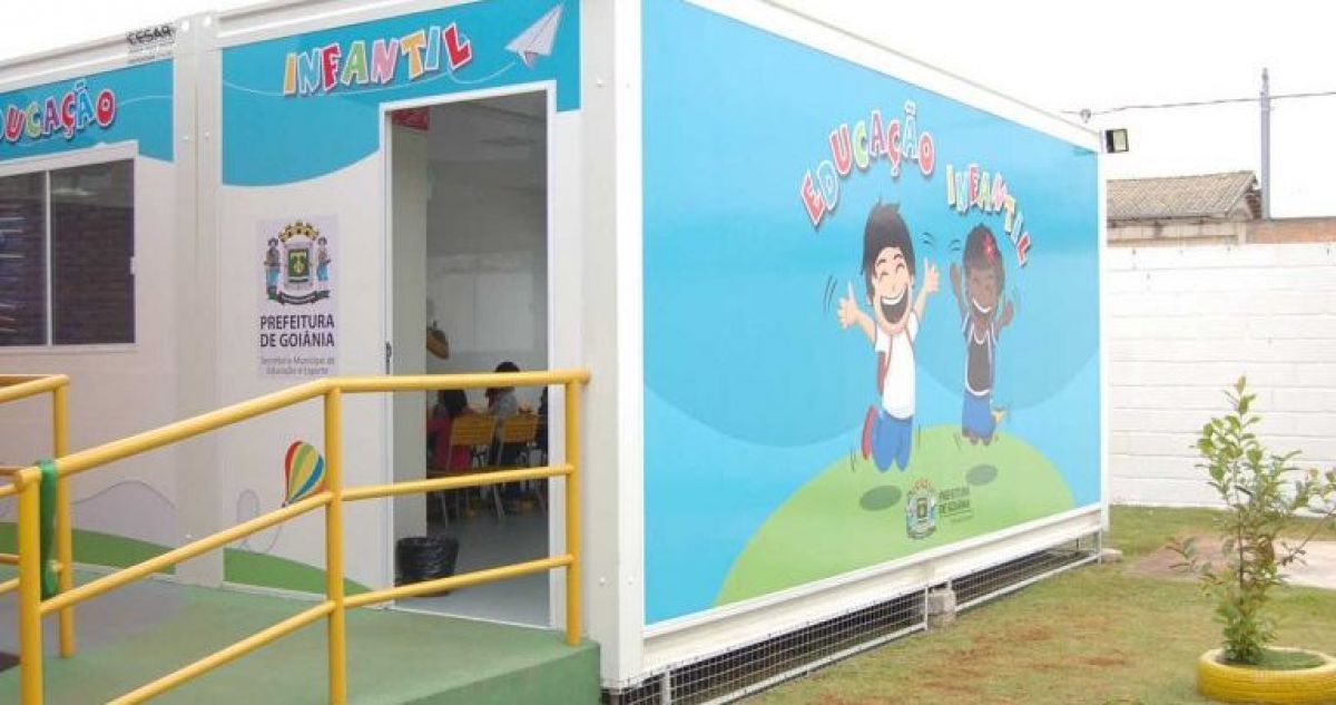 Alunos de Goiânia voltaram às aulas sem material escolar e sem uniforme