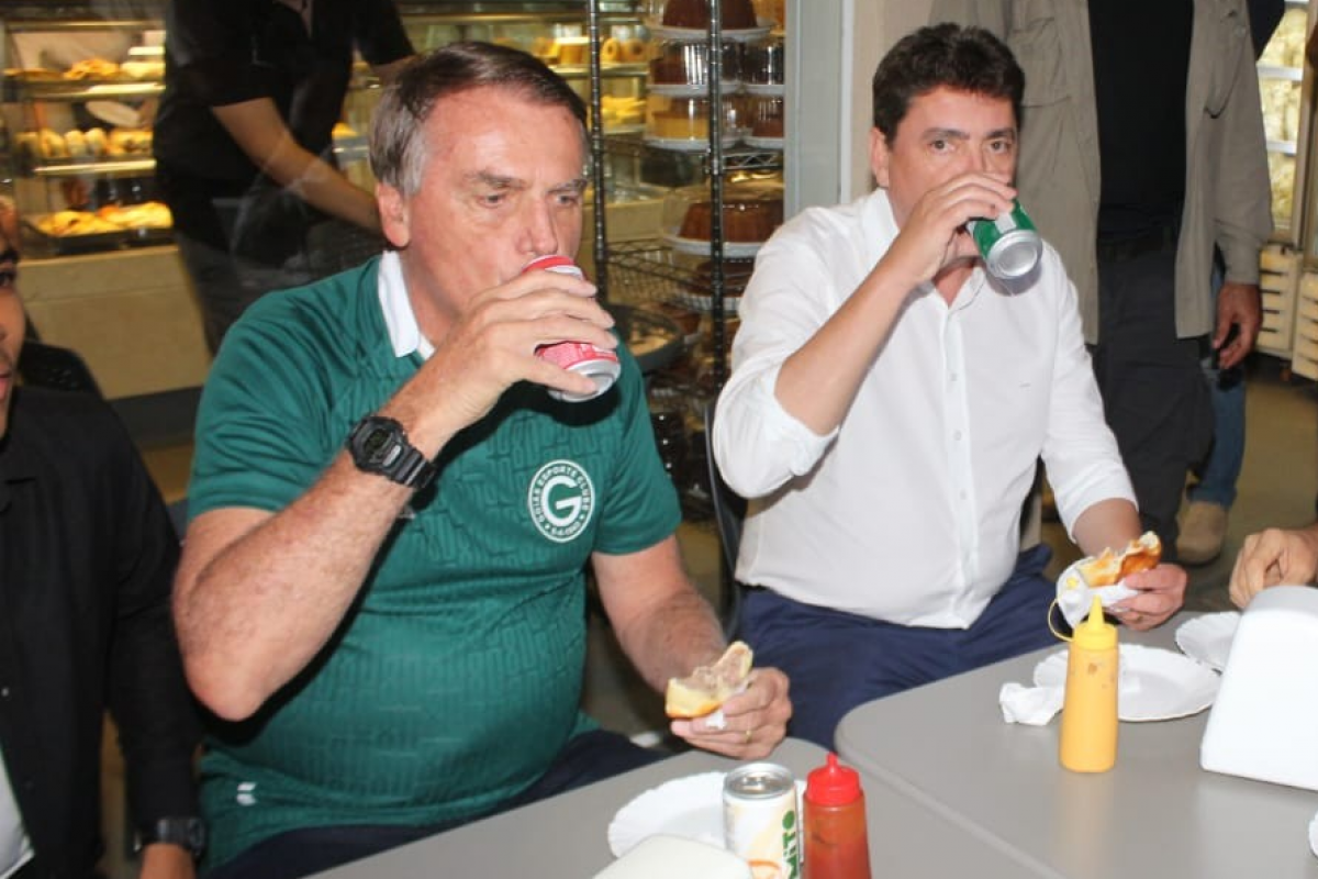 Bolsonaro elogia, mas não crava nome de Wilder como candidato em 2026