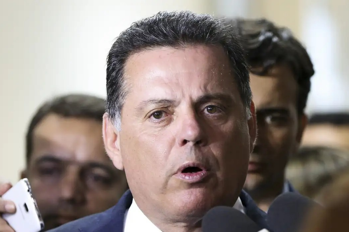 Análise do Jornal Opção: Marconi tenta se aproximar de Flávio Bolsonaro, mas enfrenta resistência