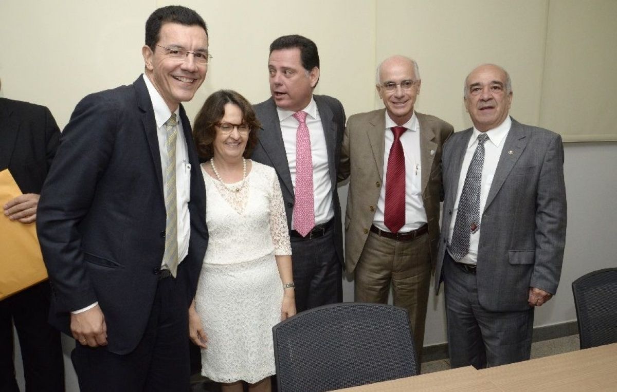 Pré-candidato do PT diz que aliança com Marconi Perillo “não é impossível”