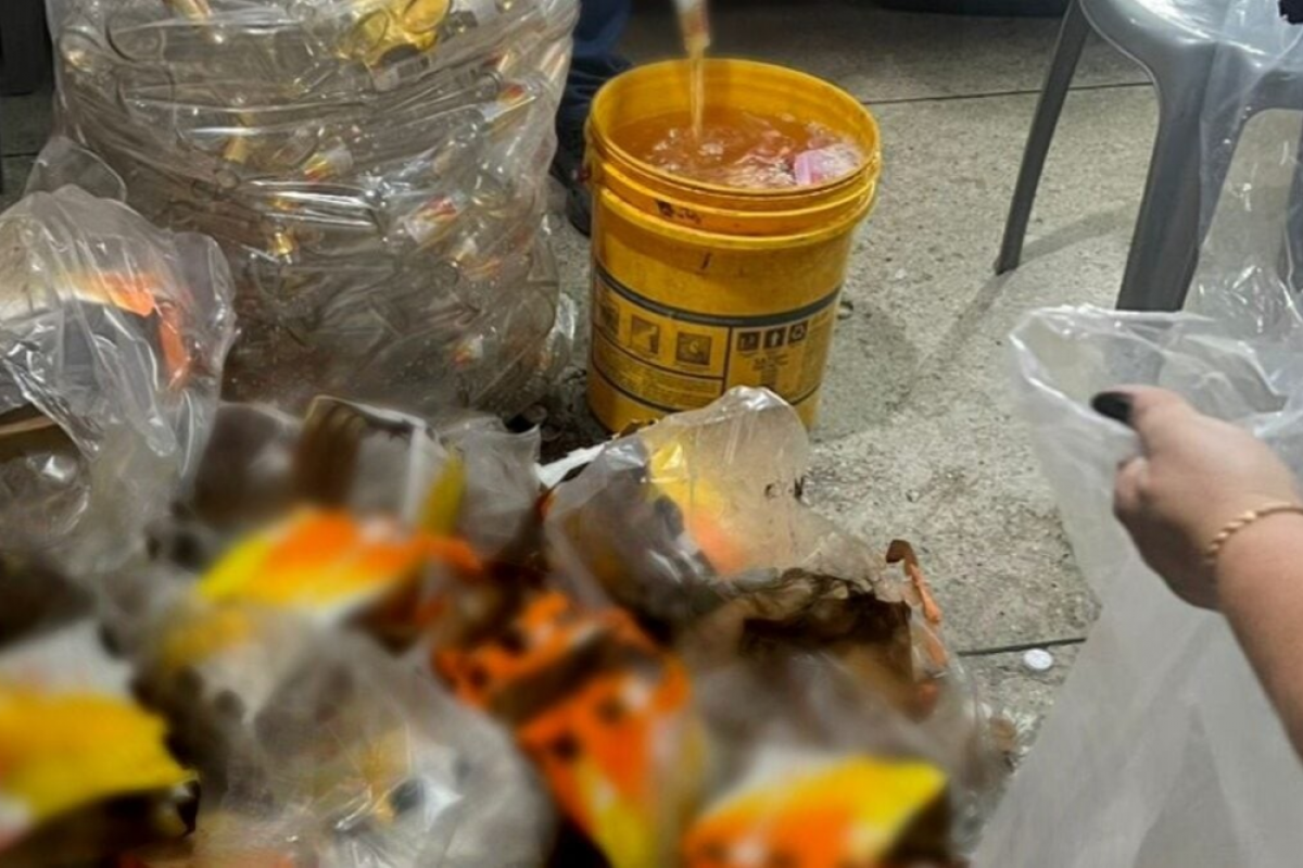 Dono de distribuidora é preso em Trindade durante operação contra bebidas com metanol