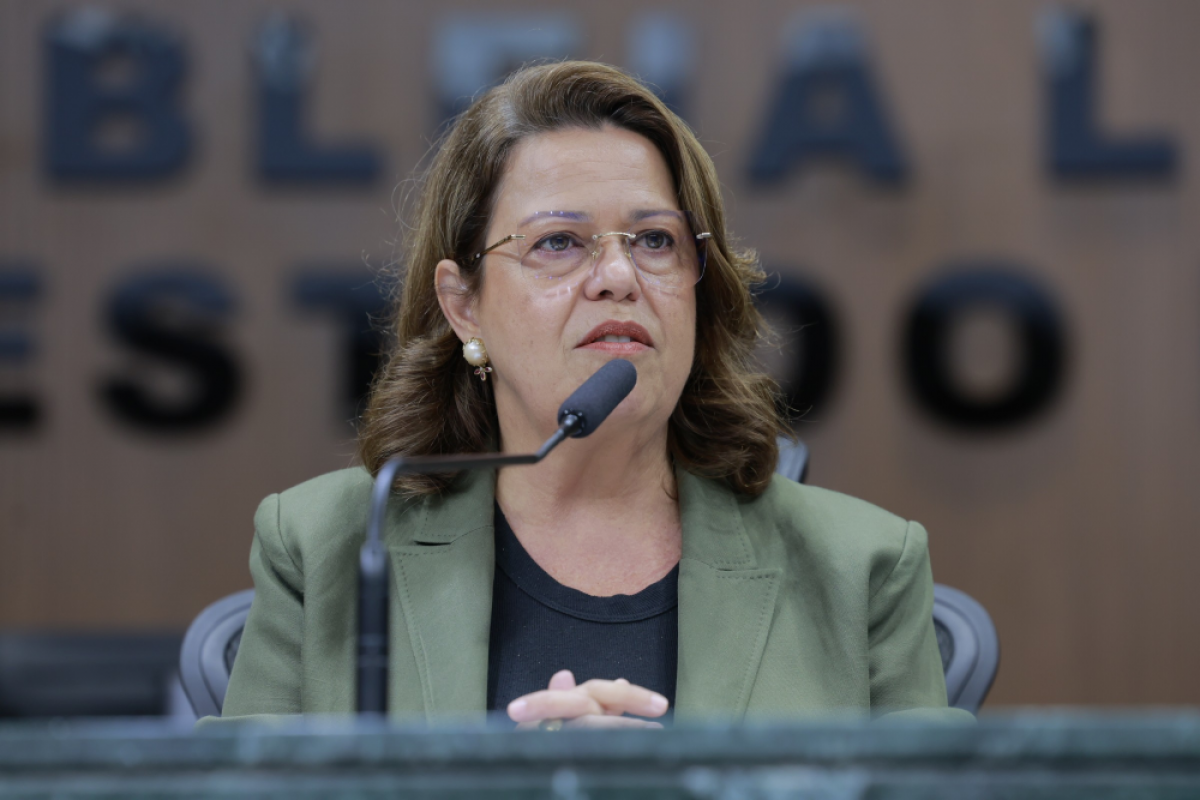 Rosângela Rezende permanece no Agir e projeta disputa em Mineiros