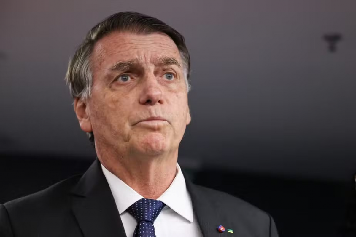 Bolsonaro é diagnosticado com pneumonia viral após passar mal em Goiás