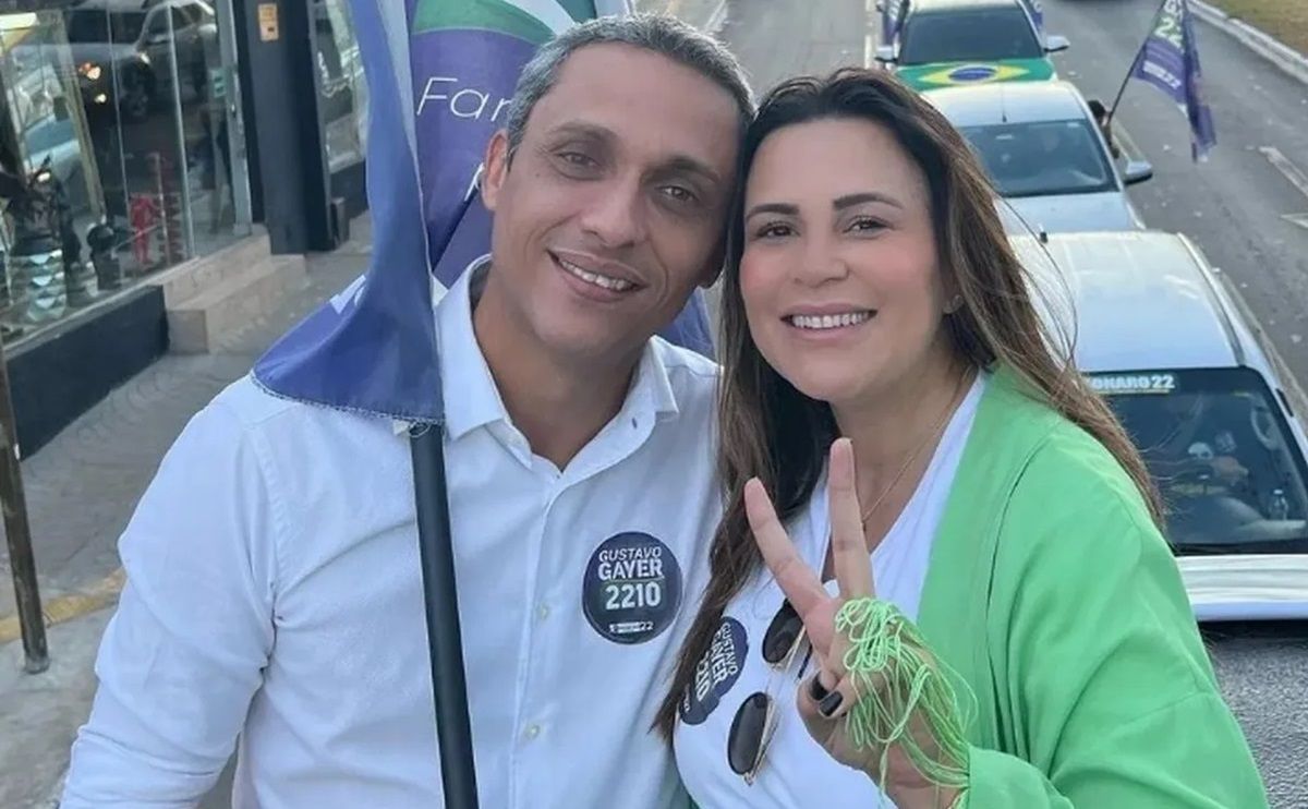 Ex-esposa de Gustavo Gayer se filia ao DC e deve disputar vaga na Alego
