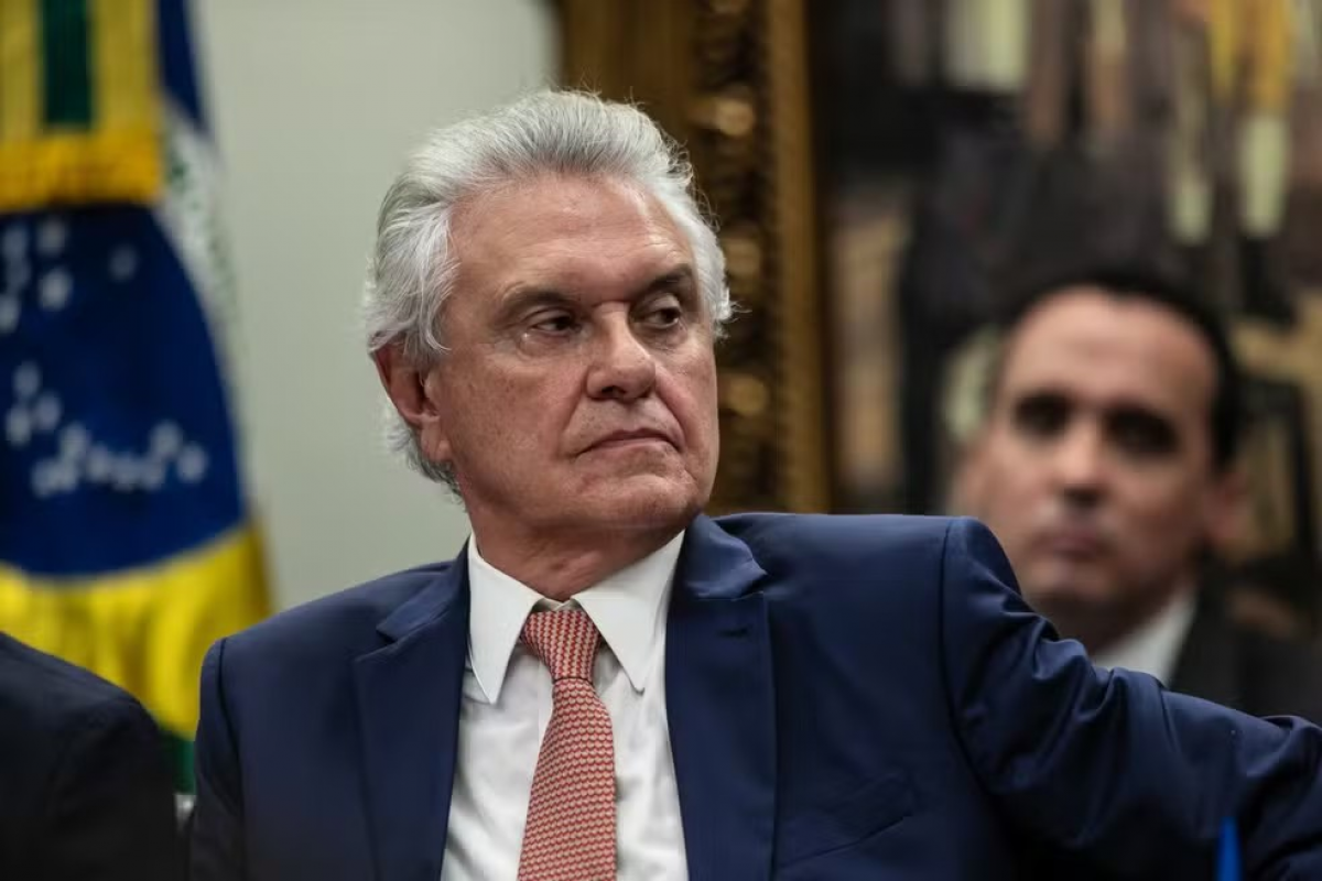 Caiado critica suspensão de fiscalização da ANP e aponta descontrole no governo Lula
