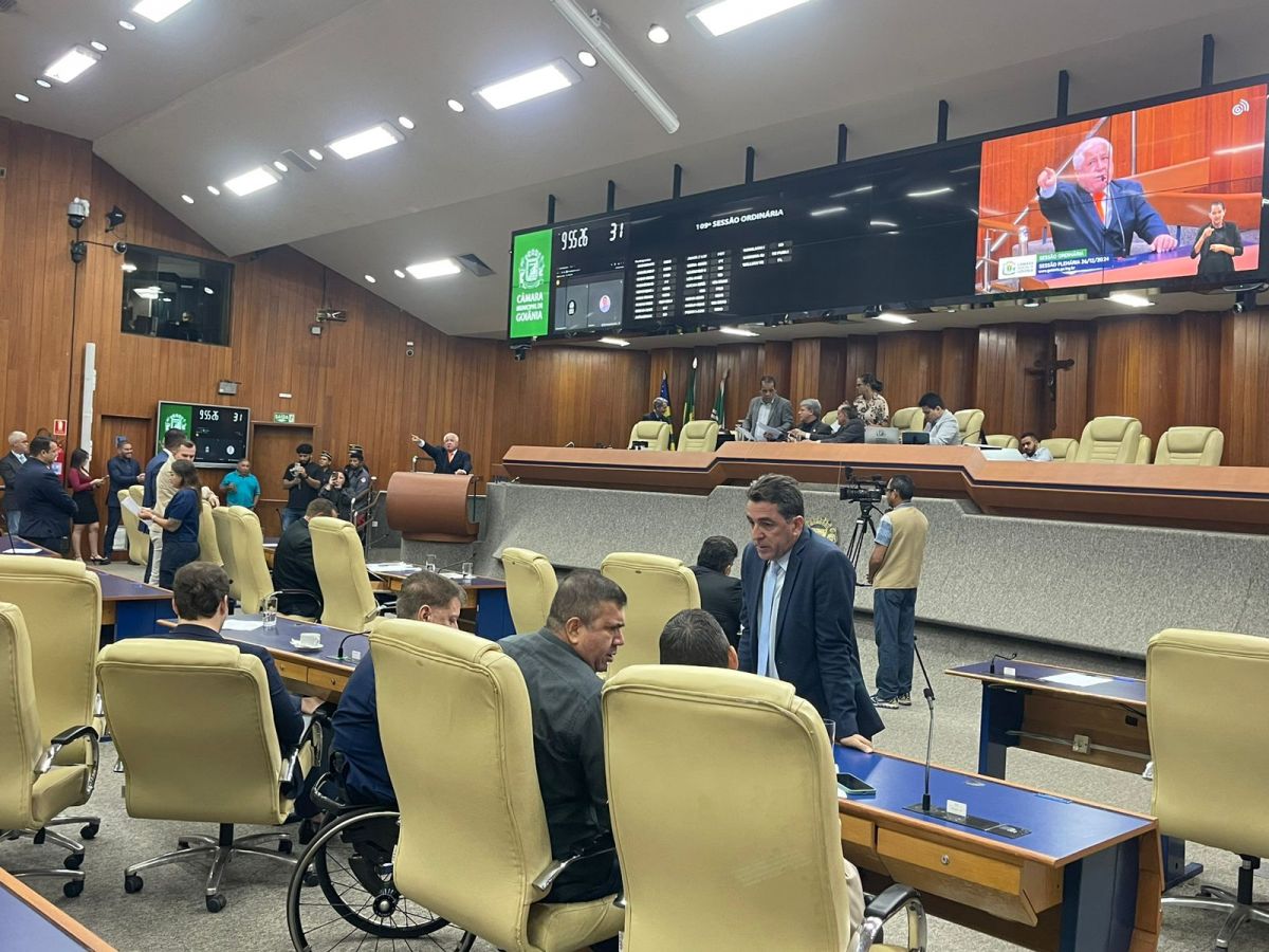 Vereadores de Goiânia vão à Europa com dinheiro público