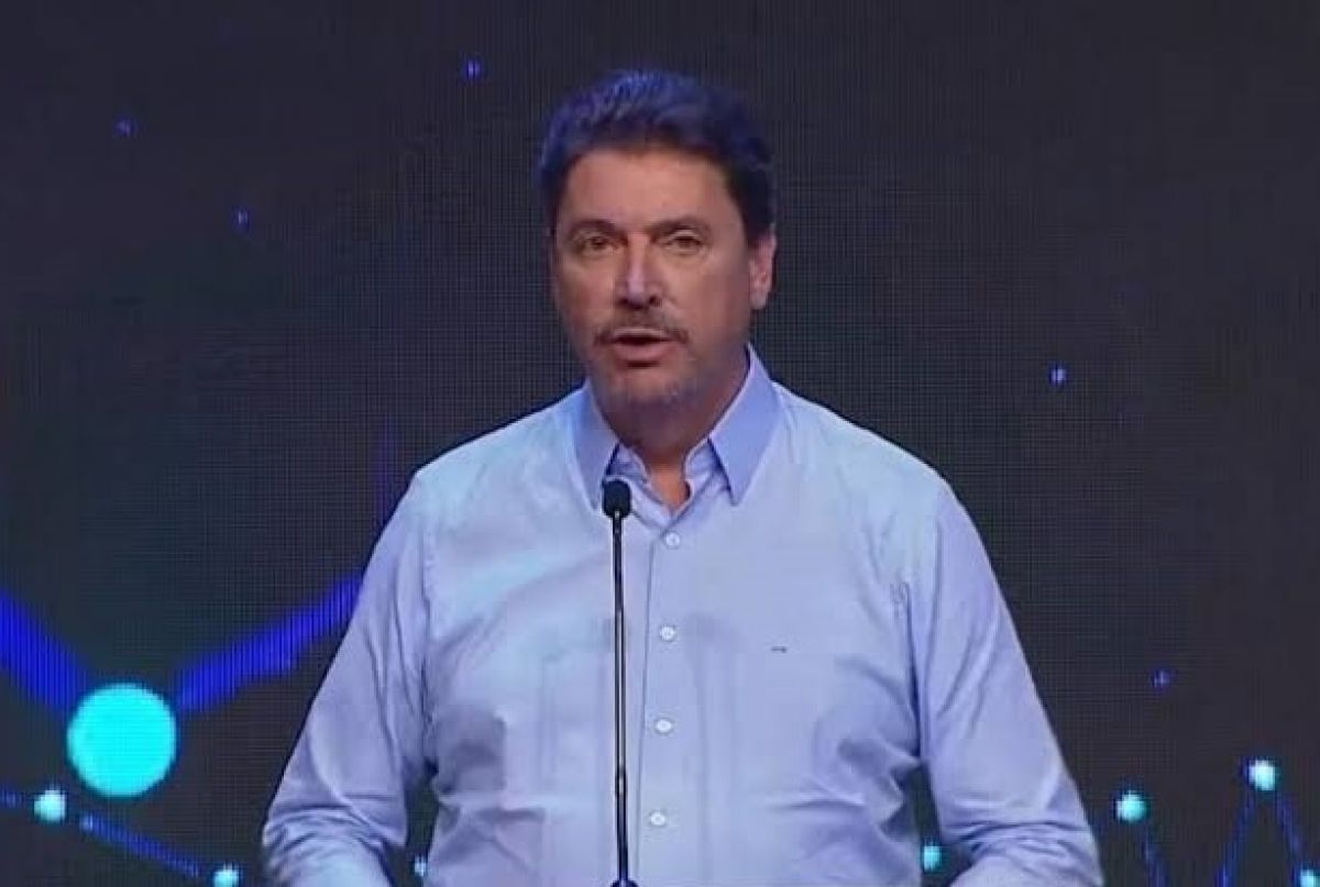 Wilder ignora Bolsonaro durante primeiro debate ao governo de Goiás