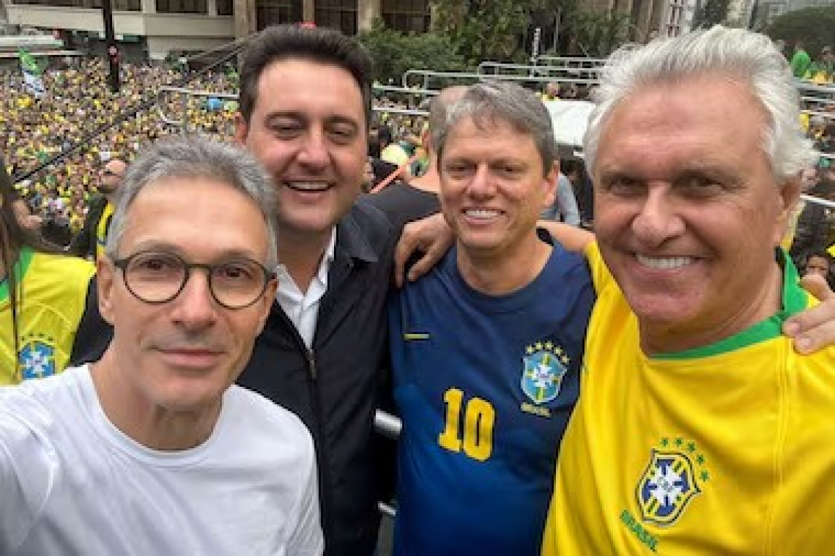 Bolsonaro articula aliança entre direita e centro com reflexos em Goiás