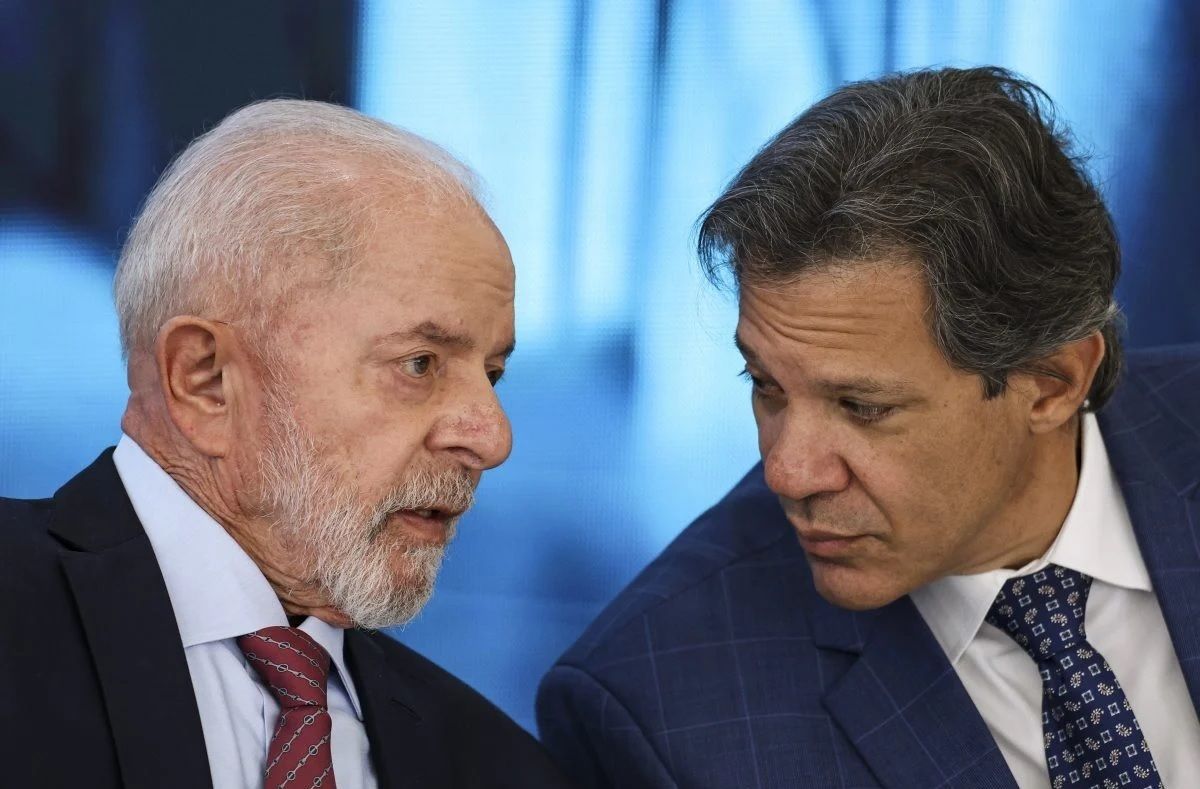 Agência lista mais de 1.400 mensagens críticas a Lula e a Haddad em IOF