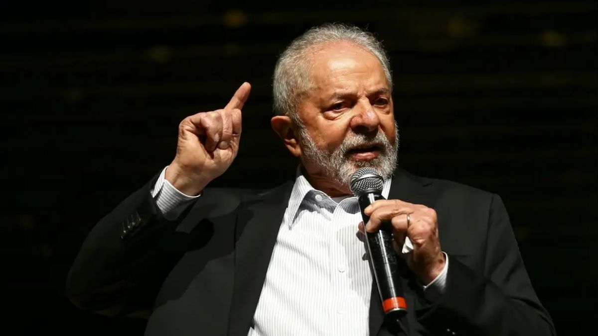 Desaprovação de Lula sobe para 56% e atinge pior índice do mandato